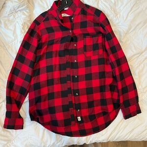 Hollister Red and Black Plaid Women's Button Down Shirt